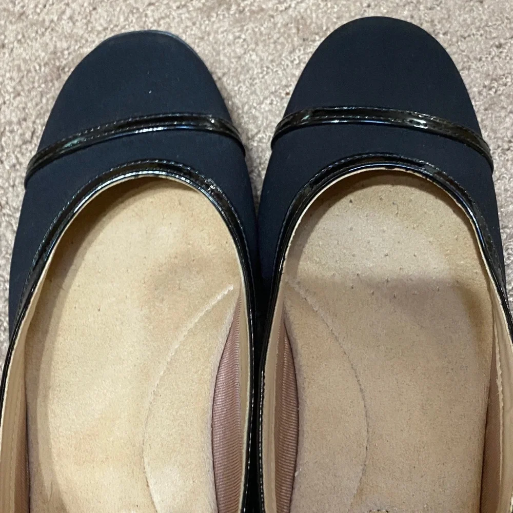 Life Stride Women's Black 8.5M Ballet Flats with Glossy Trim Wedding Guest